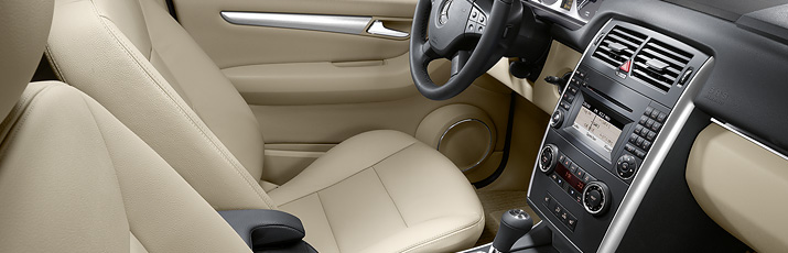 B-Class Sports Tourer Comfort Communication